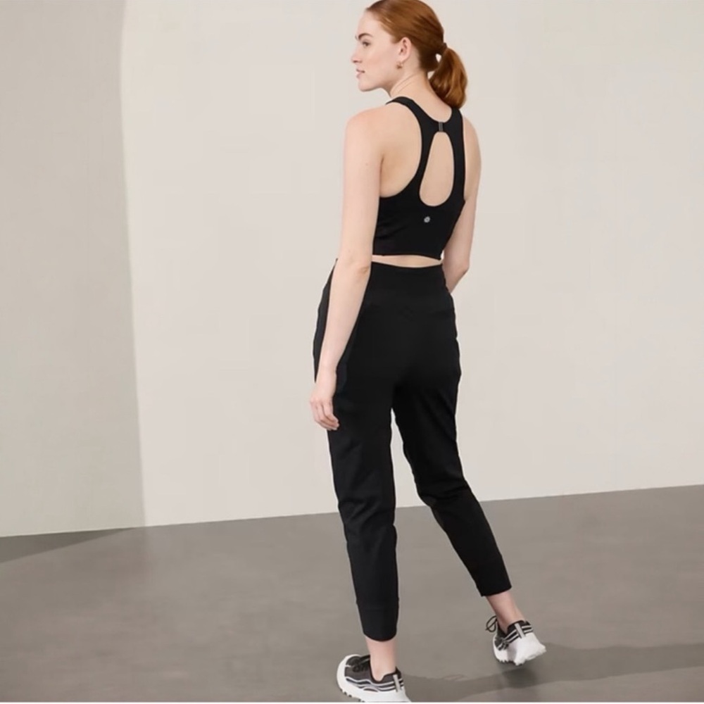 Nwot athleta trekki north joggers size 4 black - Picture 2 of 10